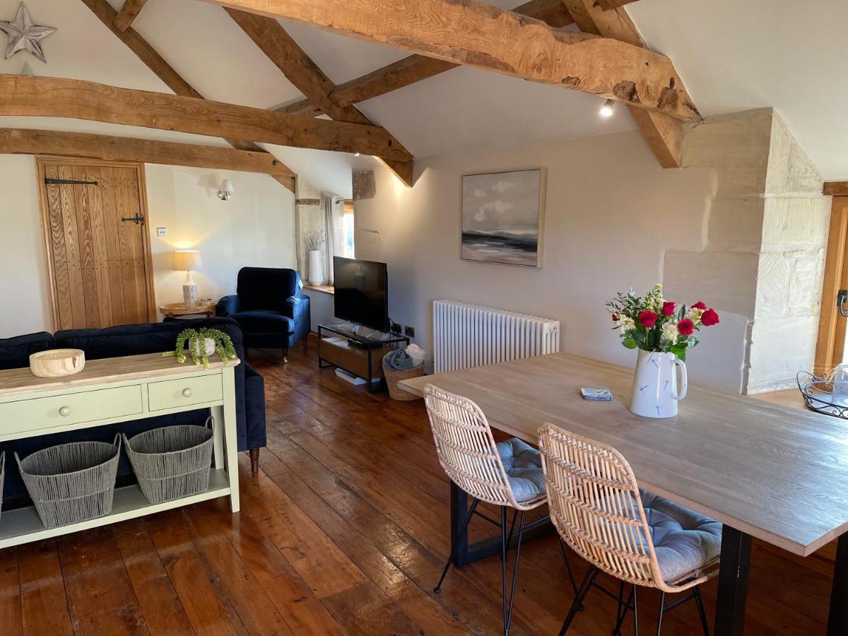 The Cider Barn - Spacious First Floor Apartment Set Within Barn Conversion Cheltenham Exterior foto